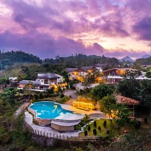 Khu nghỉ dưỡng Bakhan Village